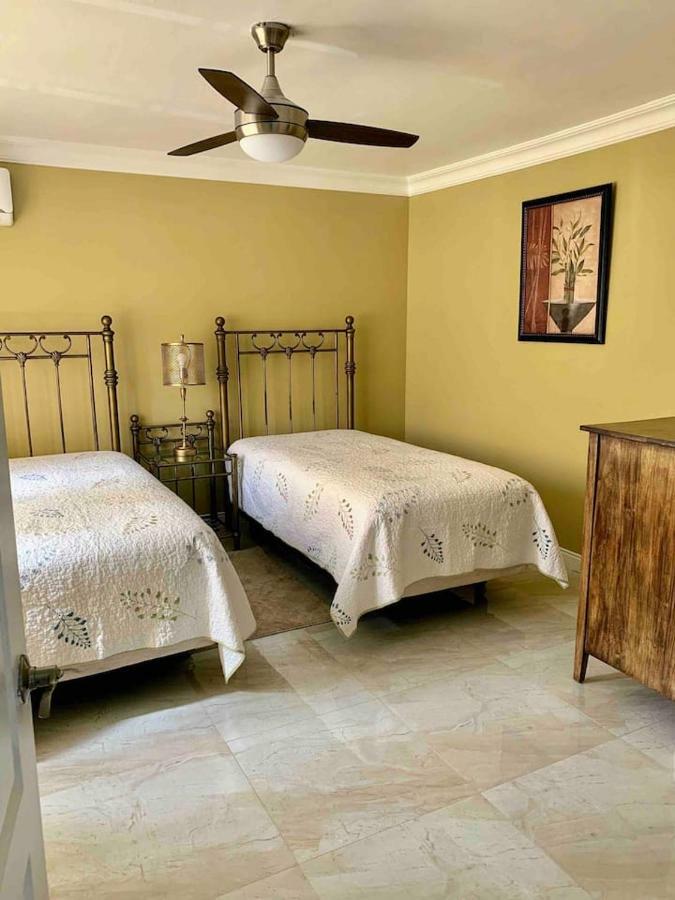 Bella Vista Villa Kingston Luaran gambar